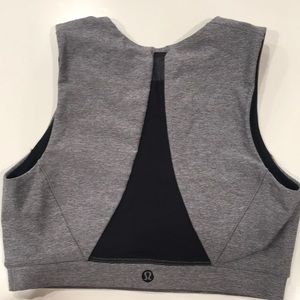 Grey lululemon sports bra size 4